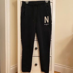 Black Nike Skinny sweat pants